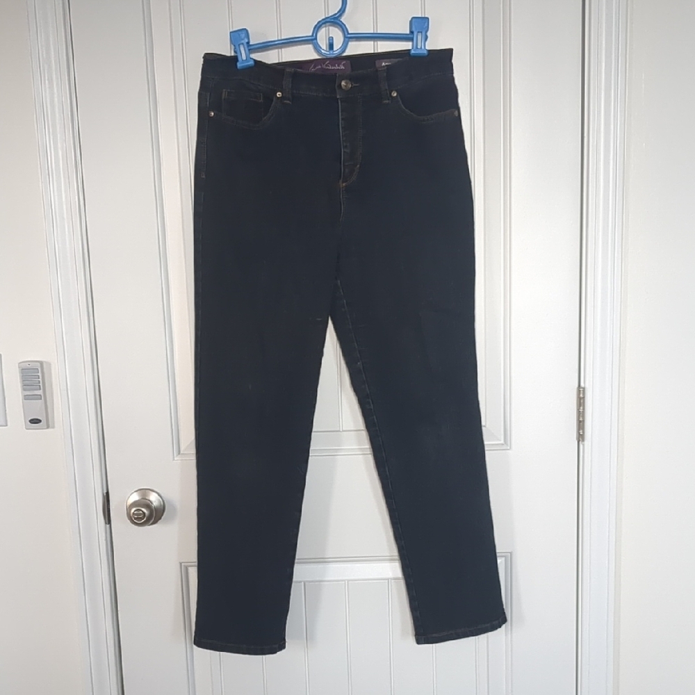 Gloria Vanderbilt Dark Blue Jeans